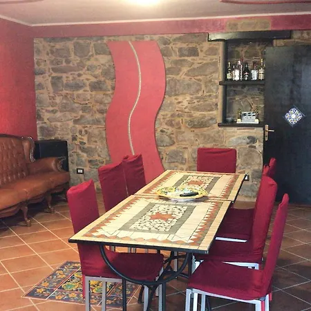 Jomery Castel di Tusa